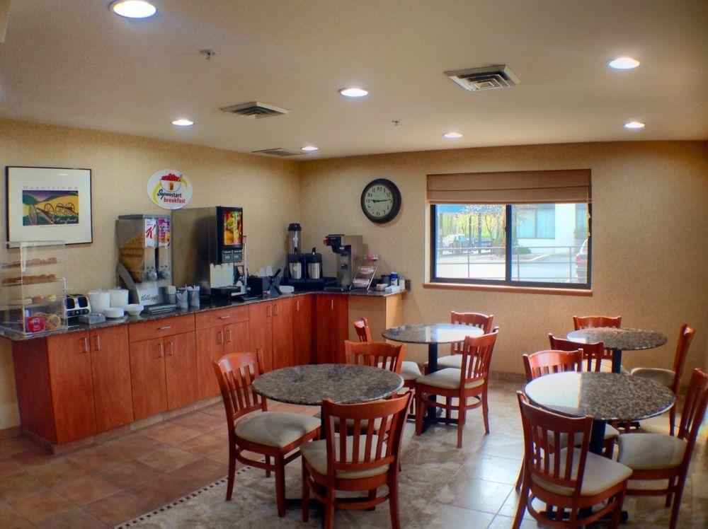 Super 8 By Wyndham Hagerstown I-70 Motel Exterior photo