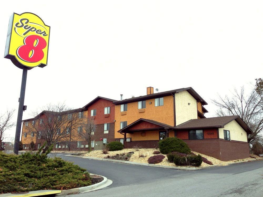 Super 8 By Wyndham Hagerstown I-70 Motel Exterior photo